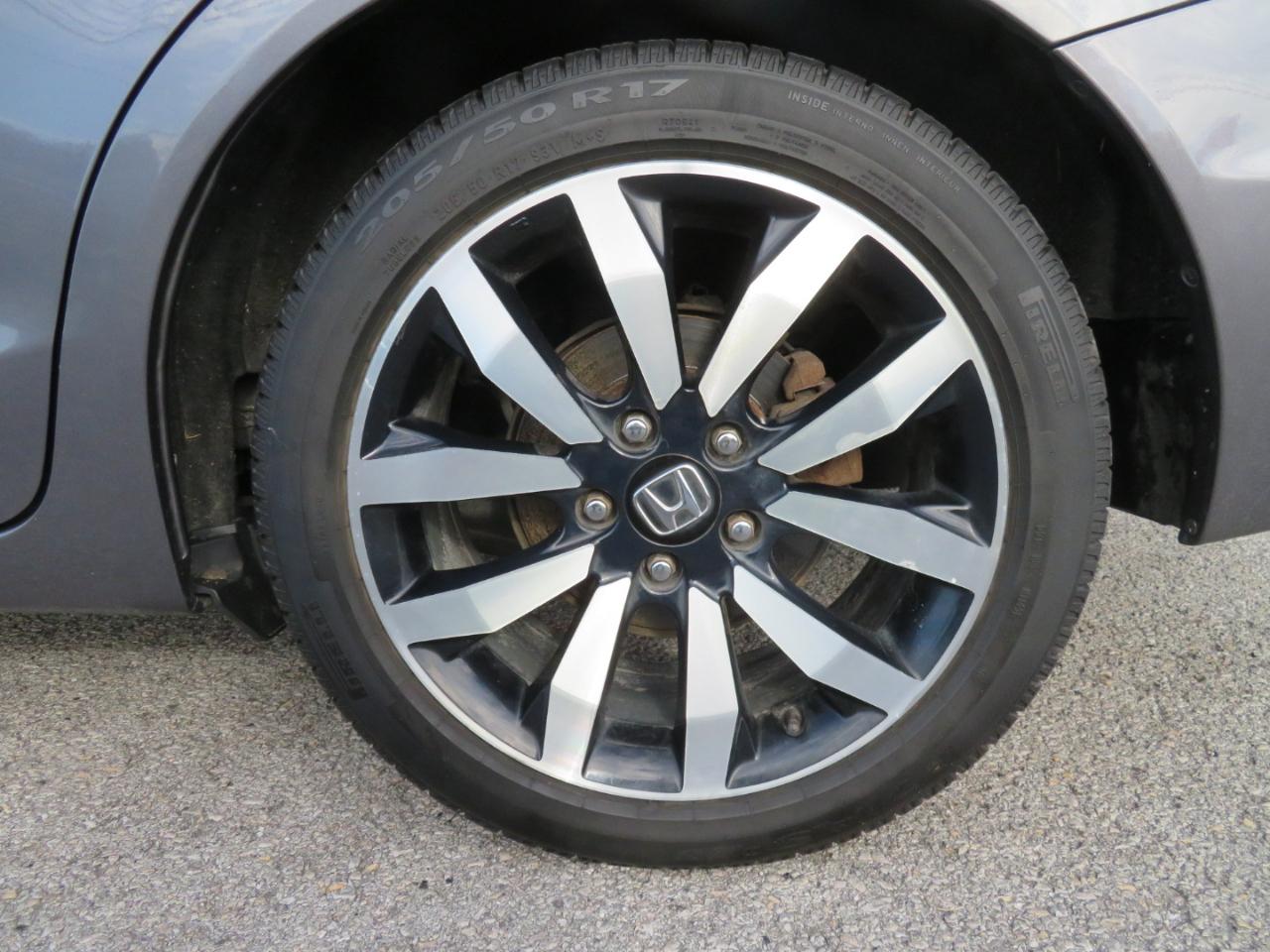 Honda Civic Sedan 4dr CVT EX-L 2015