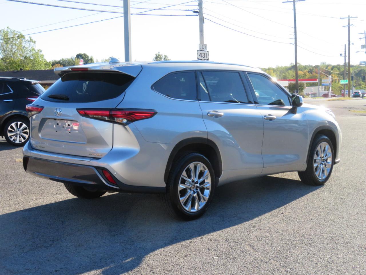 Toyota Highlander Limited FWD (Natl) 2020