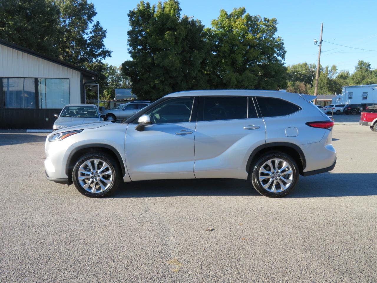 Toyota Highlander Limited FWD (Natl) 2020