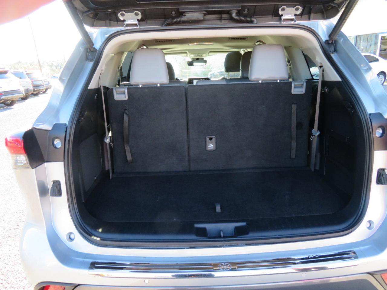 Toyota Highlander Limited FWD (Natl) 2020