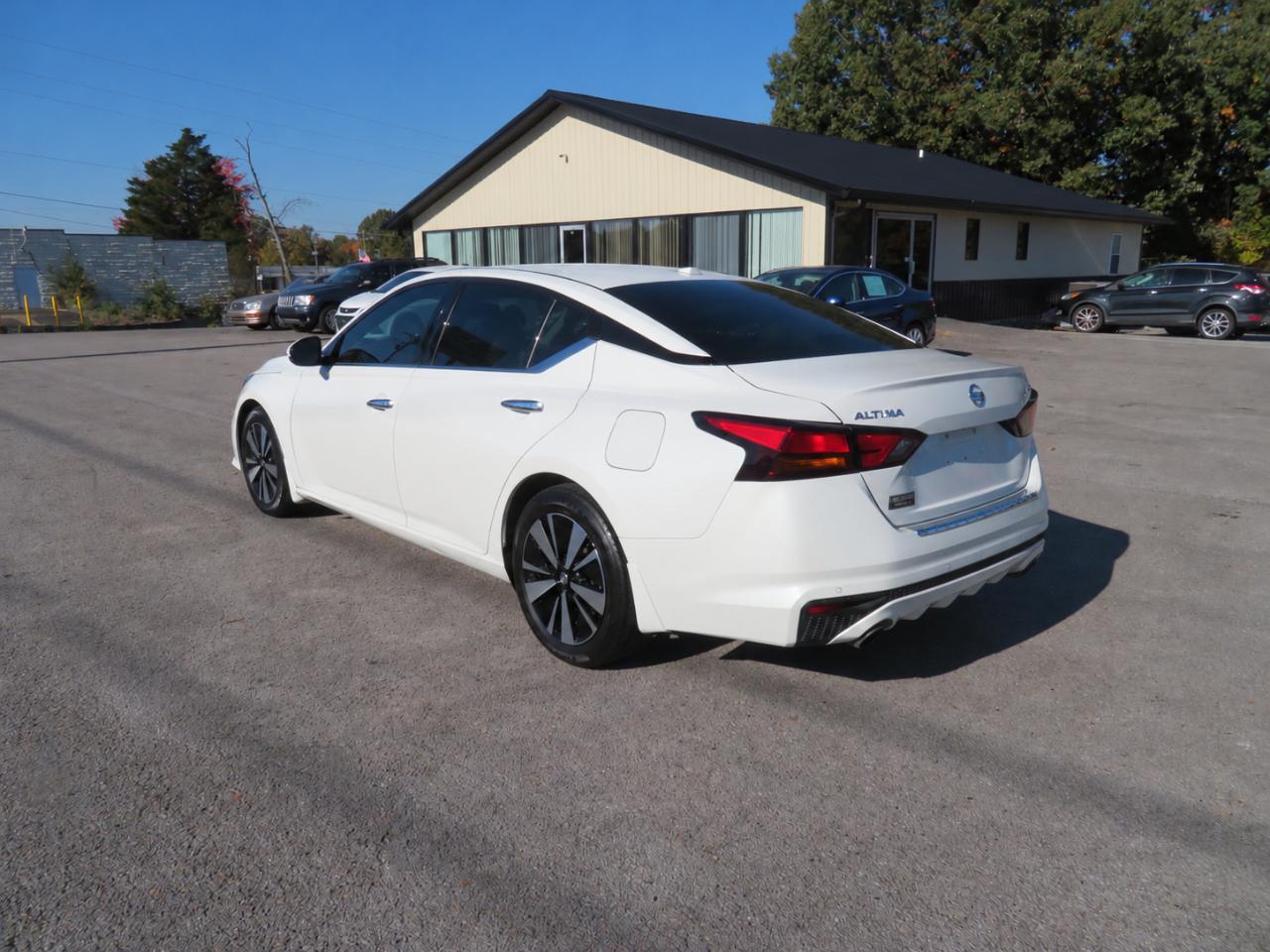 Nissan Altima 2.5 SL Sedan 2020