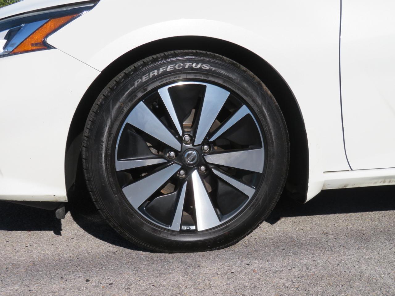 Nissan Altima 2.5 SL Sedan 2020