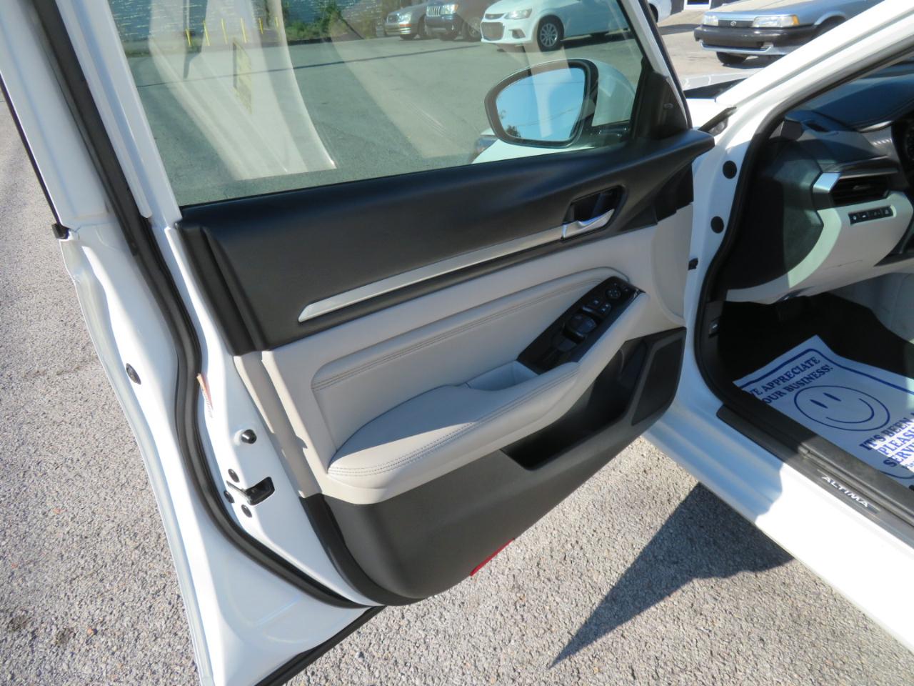 Nissan Altima 2.5 SL Sedan 2020