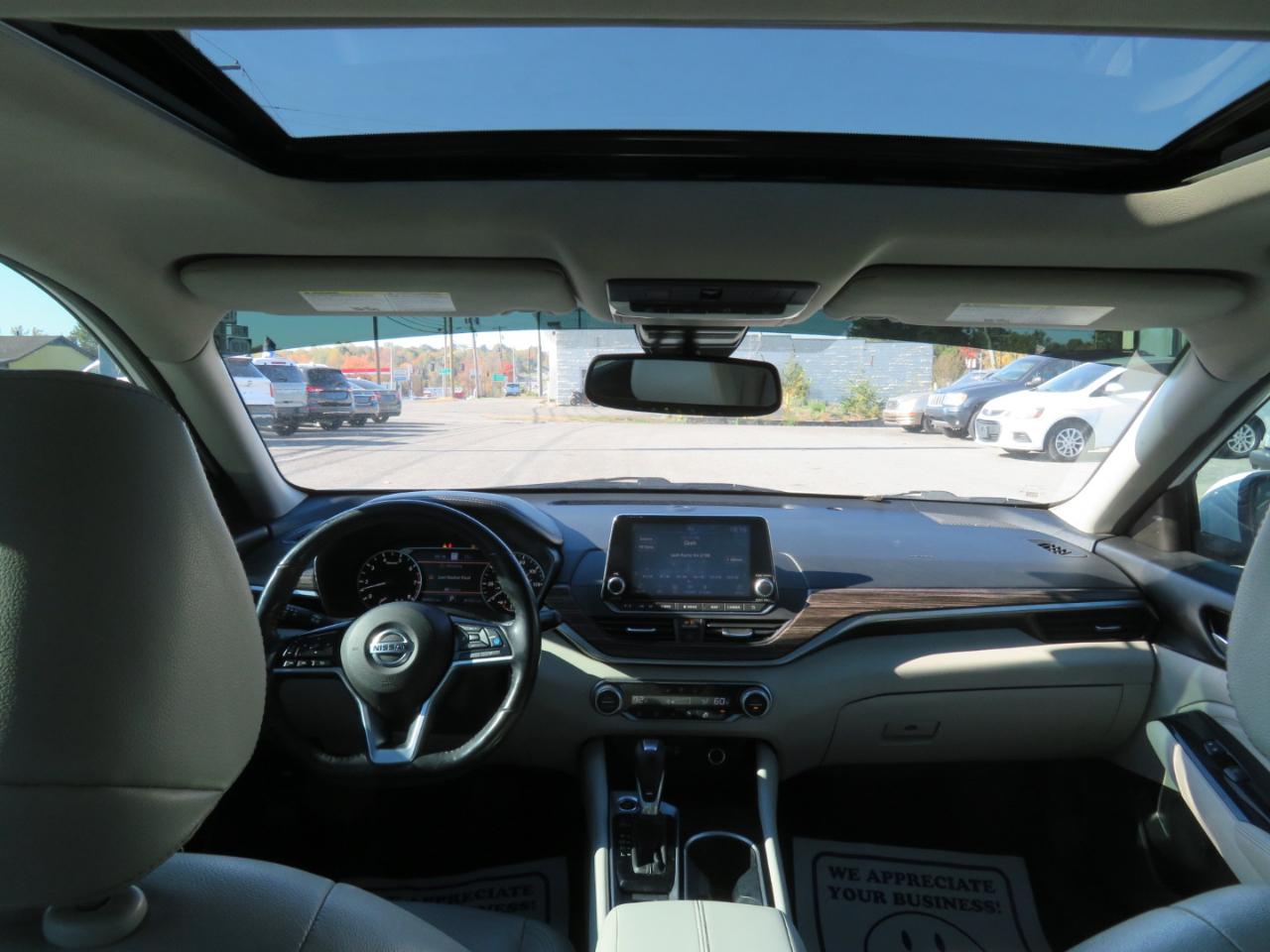 Nissan Altima 2.5 SL Sedan 2020
