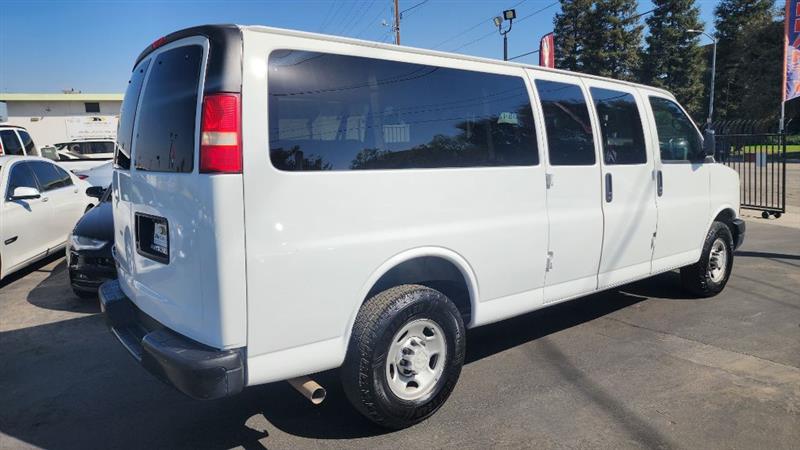 2007 Chevrolet Express LS 3500 photo 5
