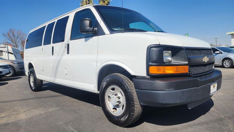 2007 Chevrolet Express LS 3500 photo 8