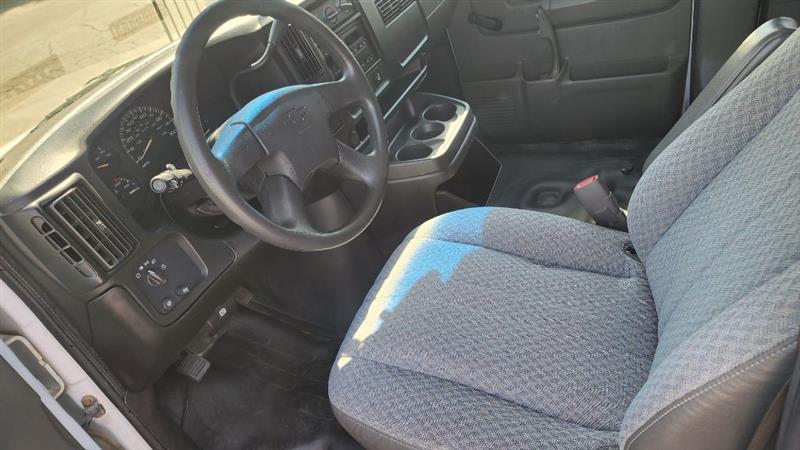 2007 Chevrolet Express LS 3500 photo 9