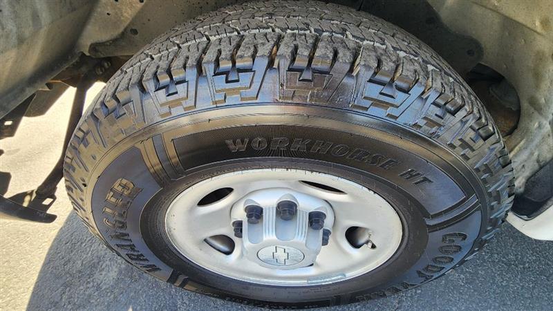 2007 Chevrolet Express LS 3500 photo 15