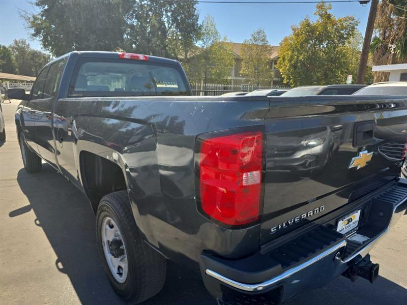 Chevrolet Silverado photo 7