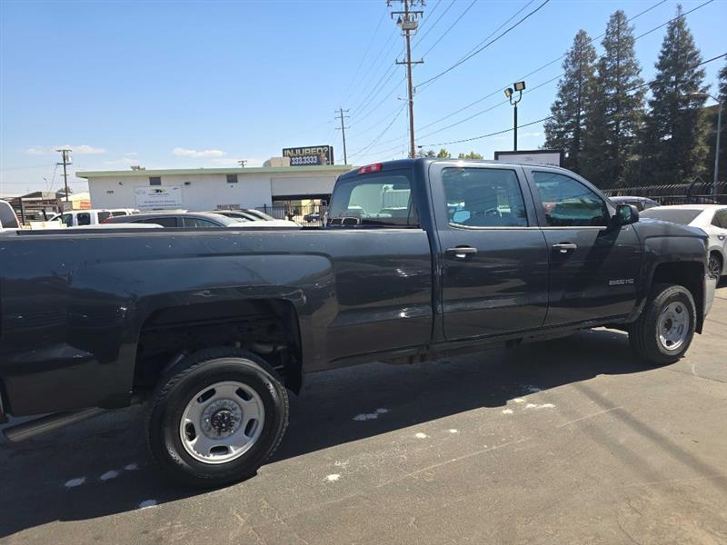 Chevrolet Silverado photo 8