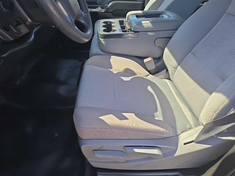 Chevrolet Silverado photo 10