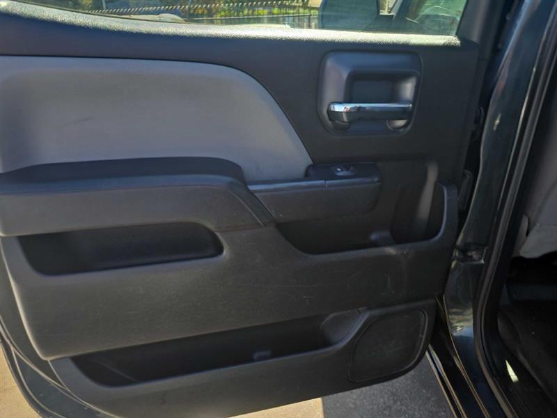 Chevrolet Silverado photo 13