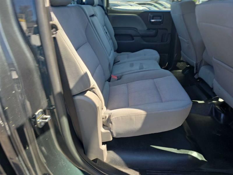 Chevrolet Silverado photo 15