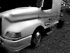 2000 Volvo VNL  2000 Volvo VNL