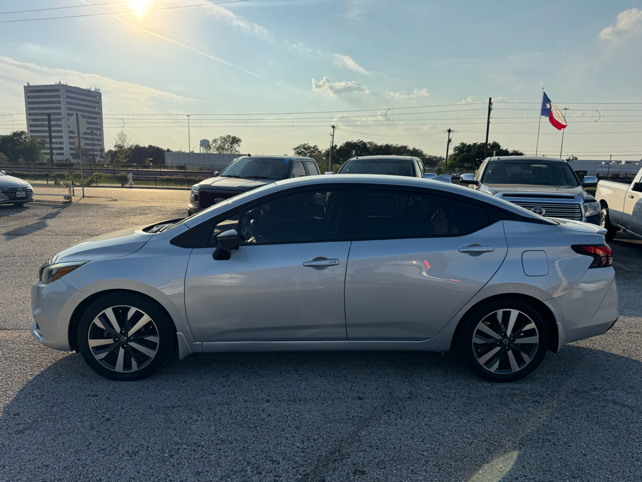 Nissan Versa SR 2021 Nissan Versa SR 2021