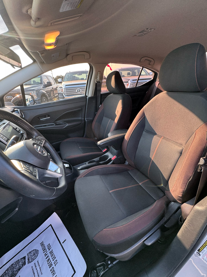 Nissan Versa SR 2021 Nissan Versa SR 2021