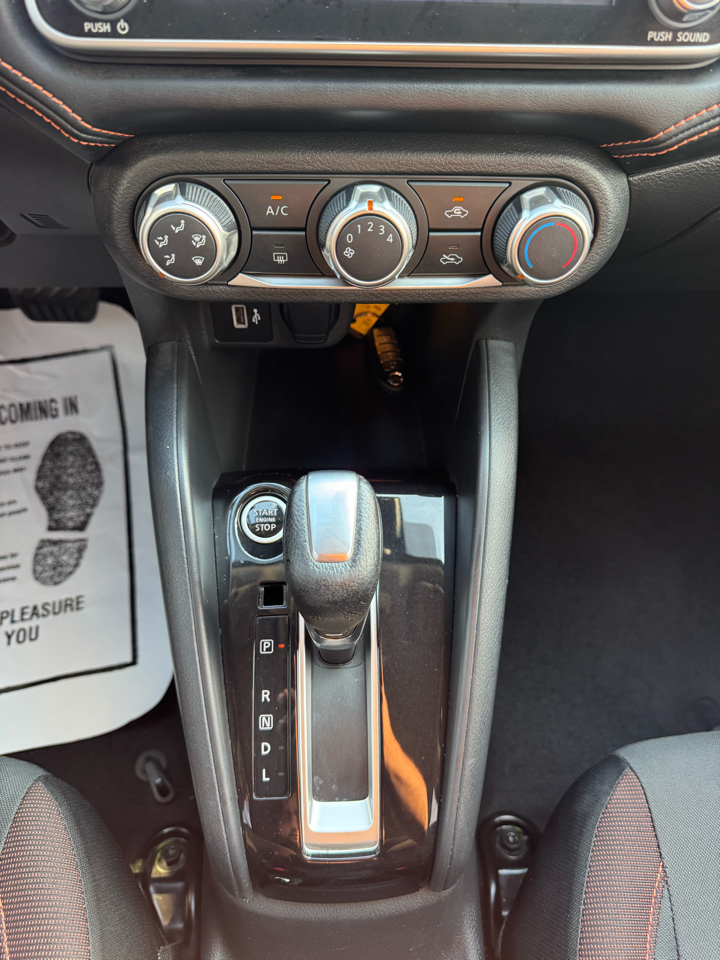 Nissan Versa SR 2021 Nissan Versa SR 2021