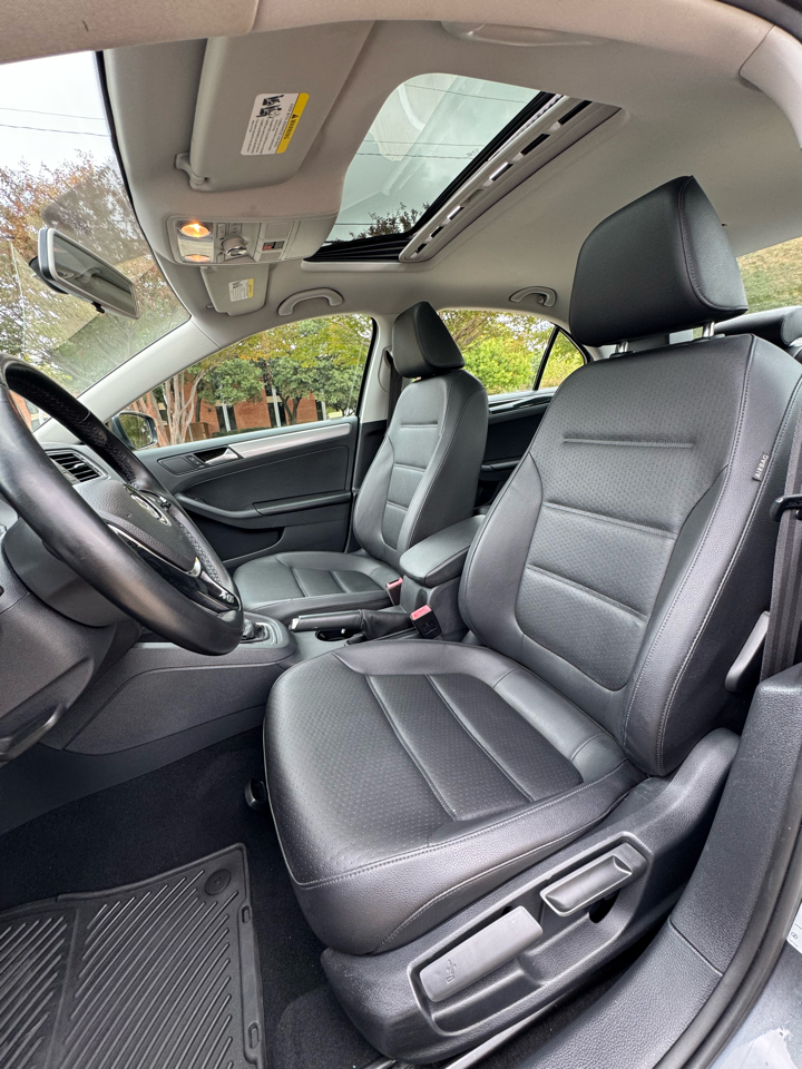 Volkswagen Jetta 1.4T SE 6A 2017 Volkswagen Jetta 1.4T SE 6A 2017