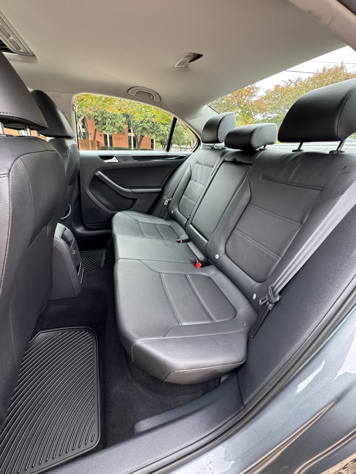 Volkswagen Jetta 1.4T SE 6A 2017 Volkswagen Jetta 1.4T SE 6A 2017