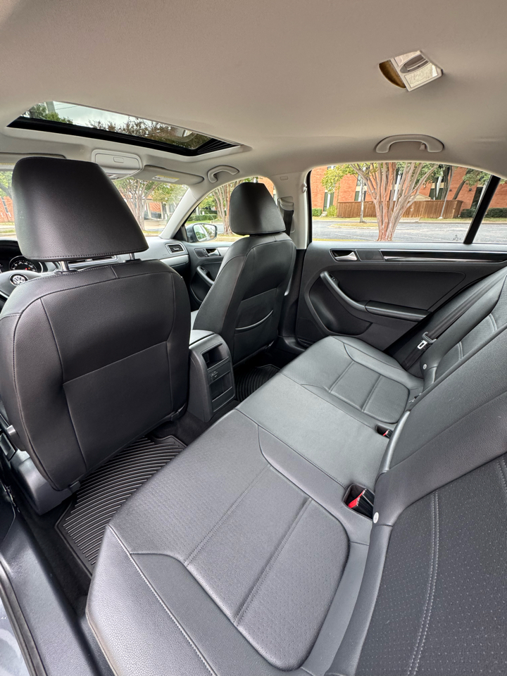 Volkswagen Jetta 1.4T SE 6A 2017 Volkswagen Jetta 1.4T SE 6A 2017