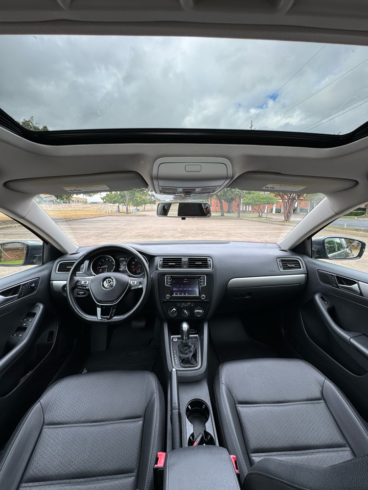 Volkswagen Jetta 1.4T SE 6A 2017 Volkswagen Jetta 1.4T SE 6A 2017