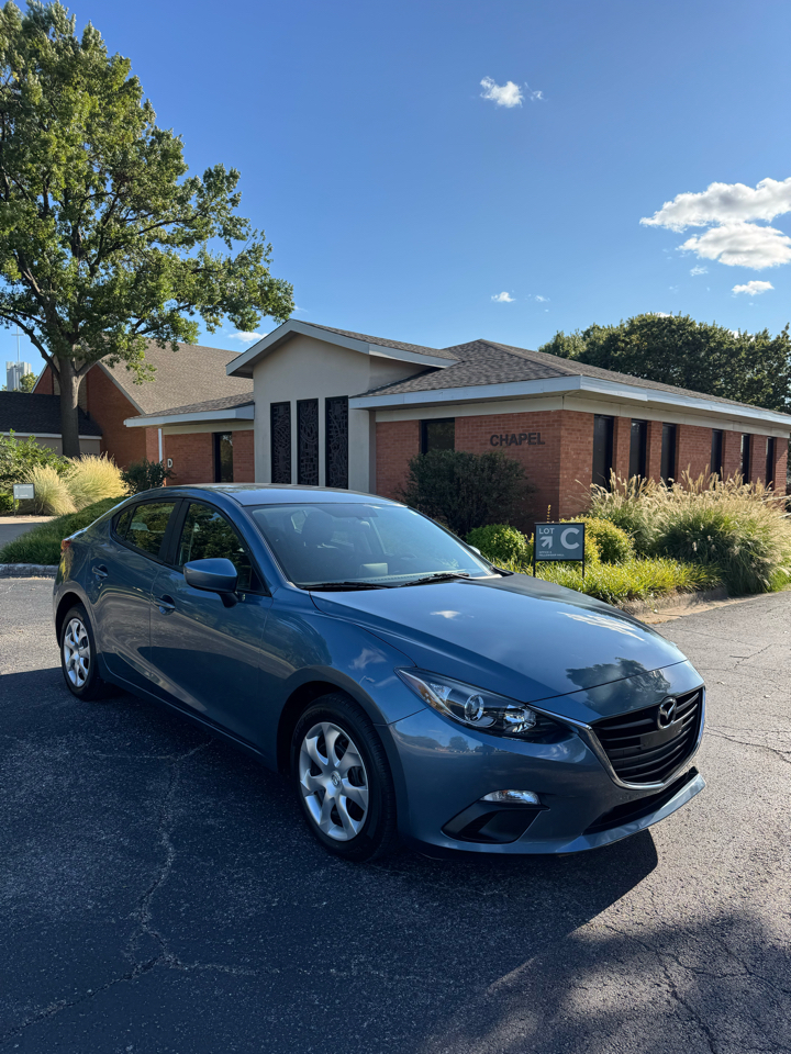 Mazda MAZDA3 i Sport AT 4-Door 2015 Mazda MAZDA3 i Sport AT 4-Door 2015