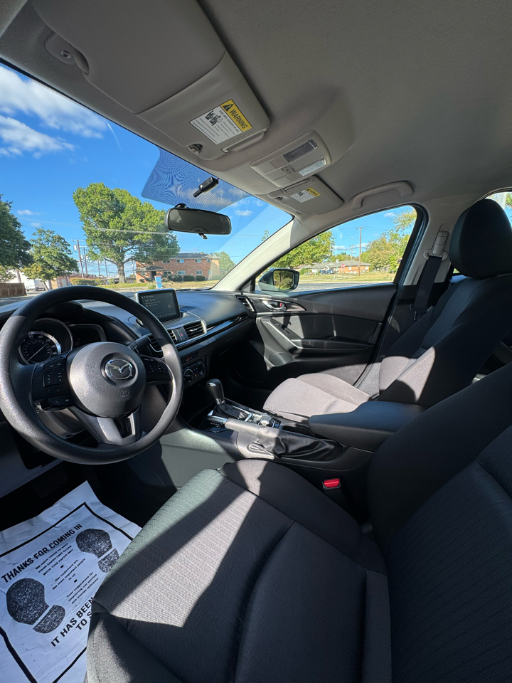 Mazda MAZDA3 i Sport AT 4-Door 2015 Mazda MAZDA3 i Sport AT 4-Door 2015