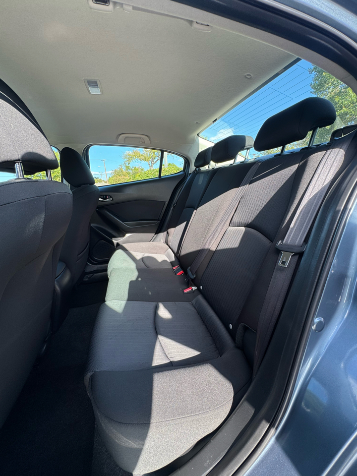 Mazda MAZDA3 i Sport AT 4-Door 2015 Mazda MAZDA3 i Sport AT 4-Door 2015