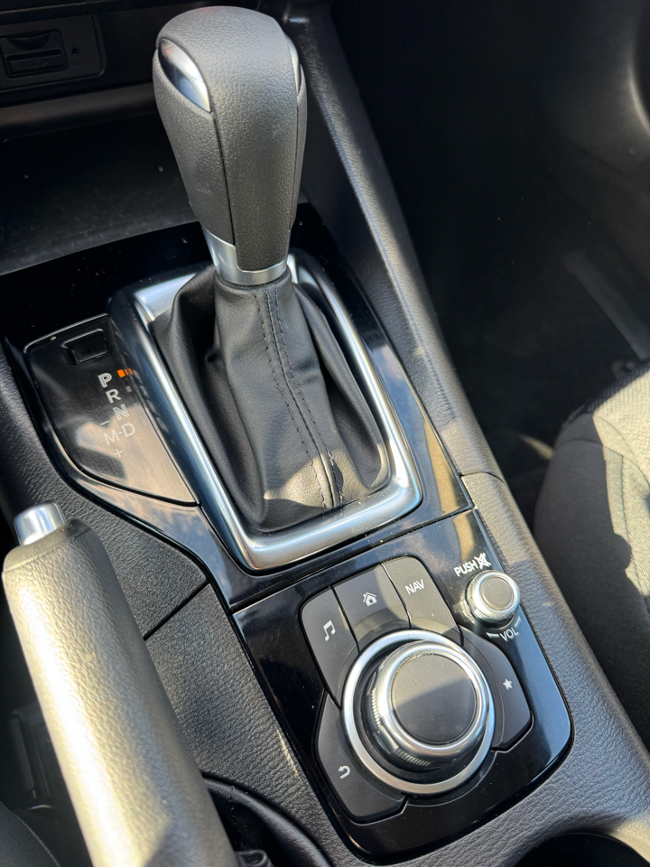 Mazda MAZDA3 i Sport AT 4-Door 2015 Mazda MAZDA3 i Sport AT 4-Door 2015