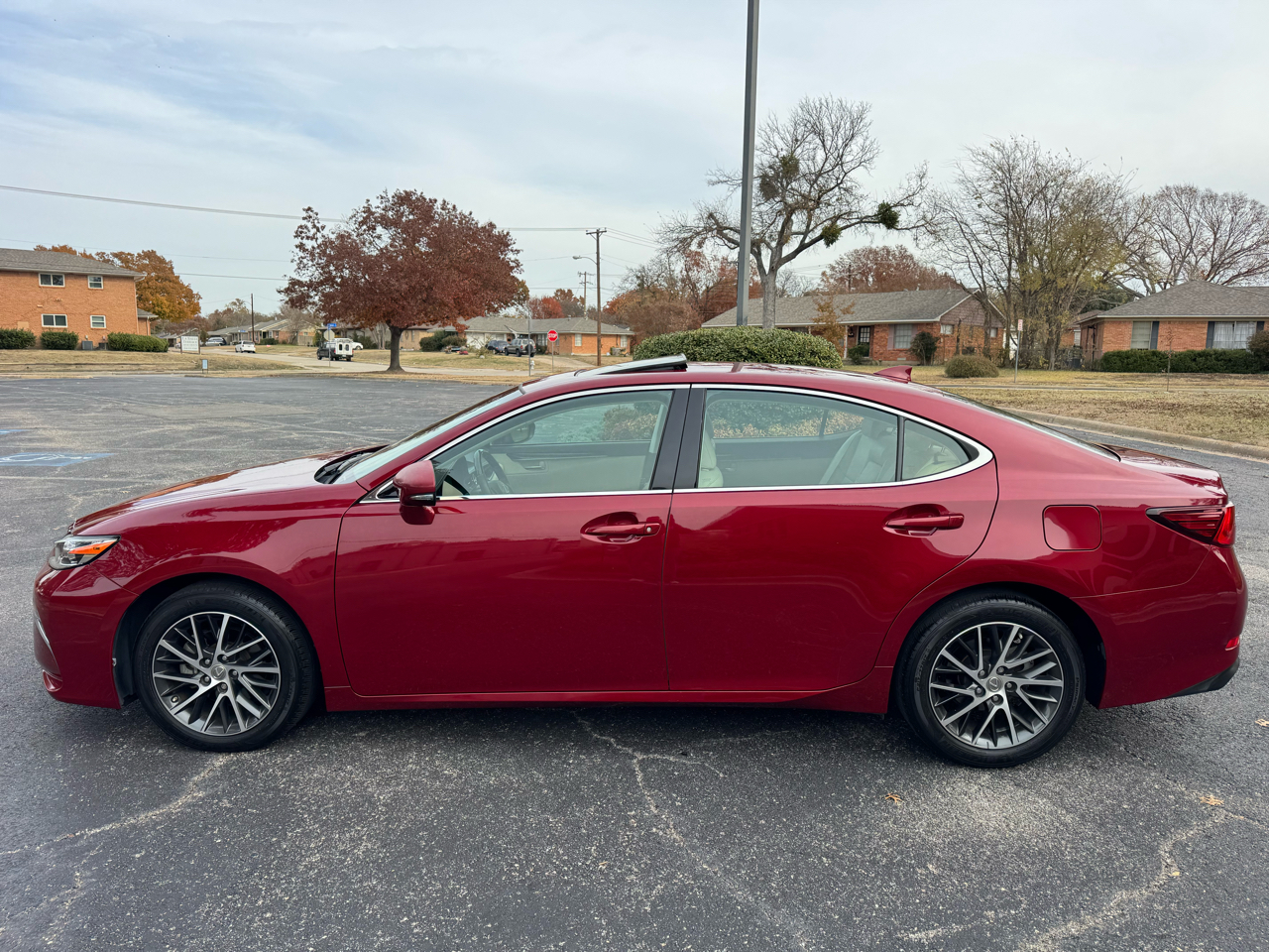 Lexus ES 350 Sedan 2017