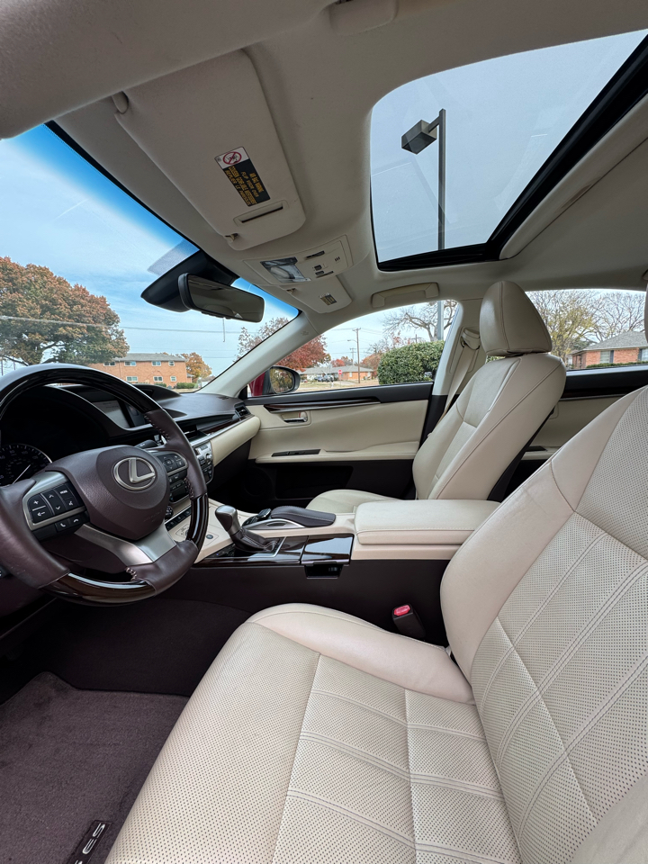 Lexus ES 350 Sedan 2017