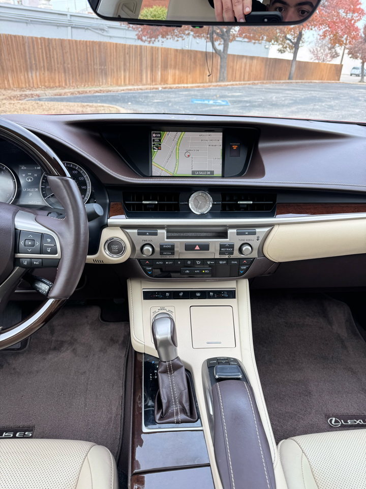 Lexus ES 350 Sedan 2017