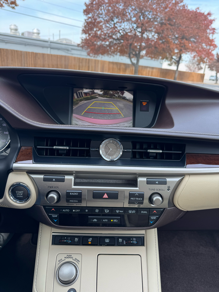 Lexus ES 350 Sedan 2017