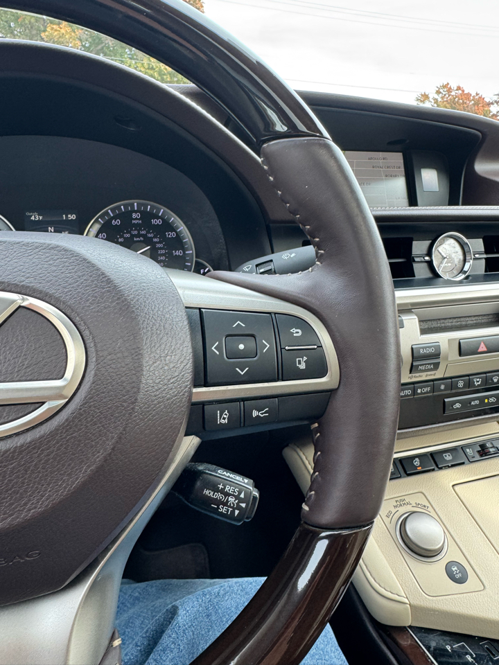 Lexus ES 350 Sedan 2017