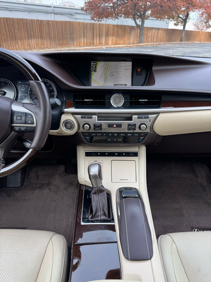 Lexus ES 350 Sedan 2017