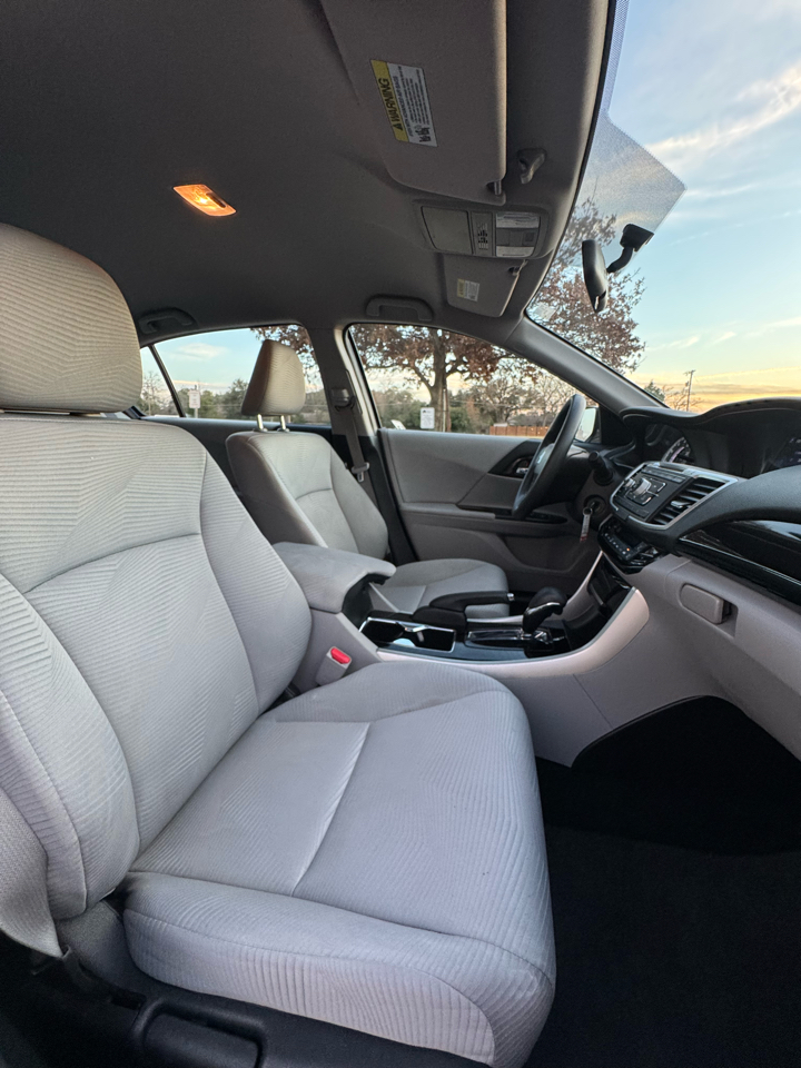 Honda Accord LX Sedan CVT 2016