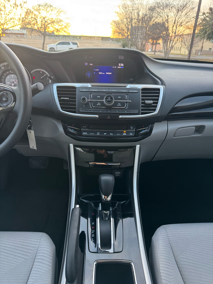 Honda Accord LX Sedan CVT 2016