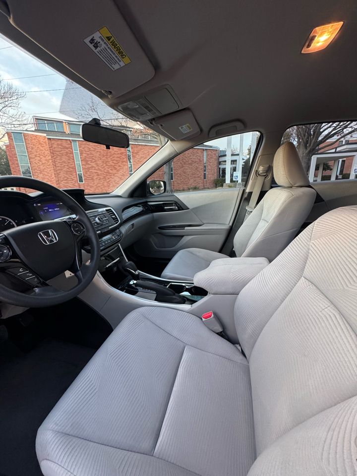 Honda Accord LX Sedan CVT 2016