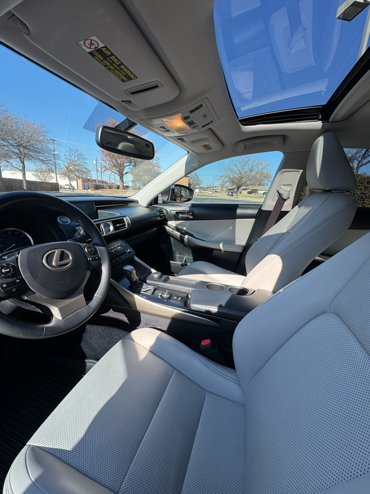 Lexus IS 250 RWD 2014