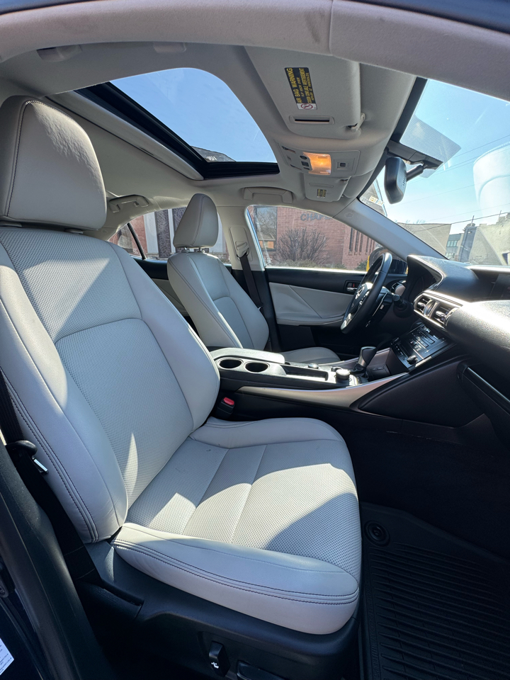 Lexus IS 250 RWD 2014