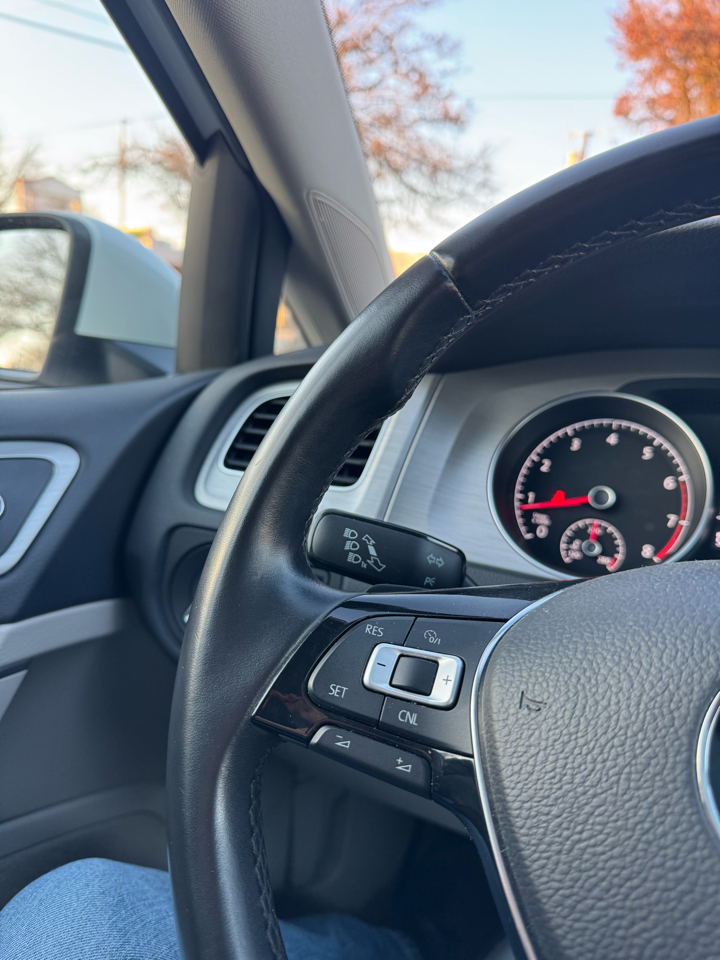 Volkswagen Golf TSI S 6A 2017