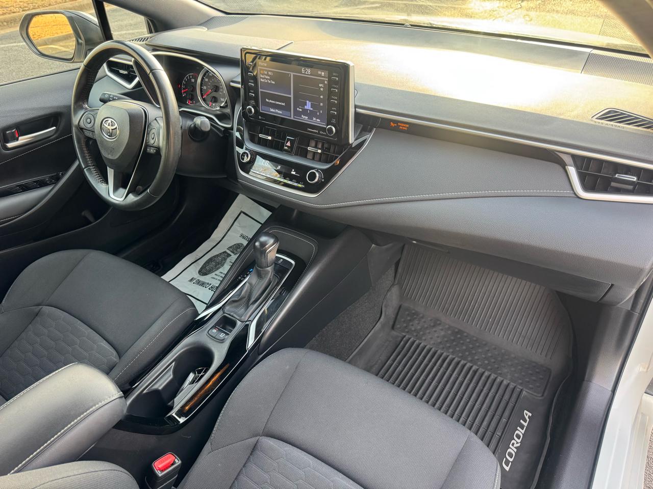 Toyota Corolla SE Hatchback CVT 2022