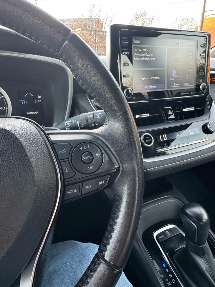 Toyota Corolla SE Hatchback CVT 2022