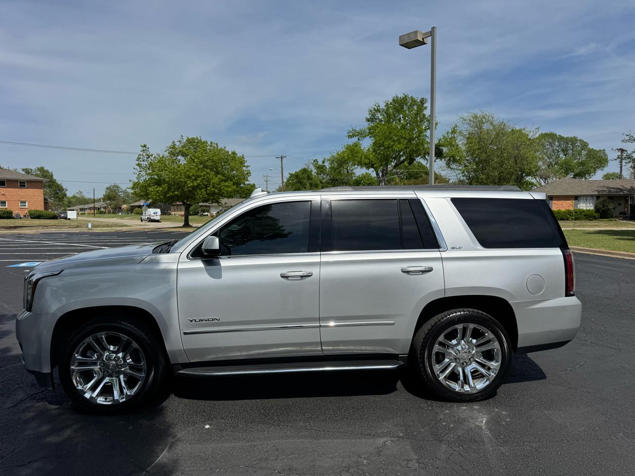 GMC Yukon SLT 2WD 2019