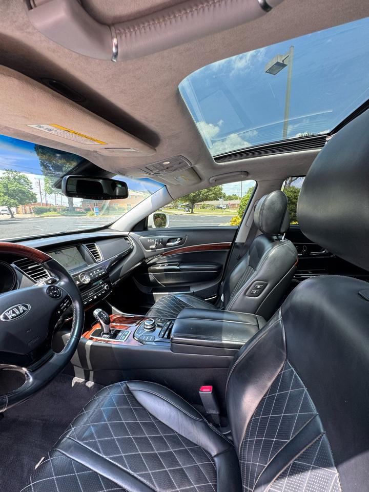 Kia K900 Luxury V8 2017