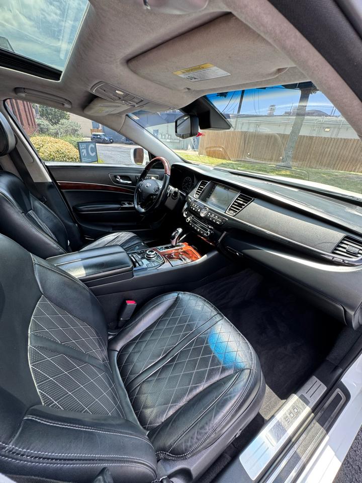 Kia K900 Luxury V8 2017