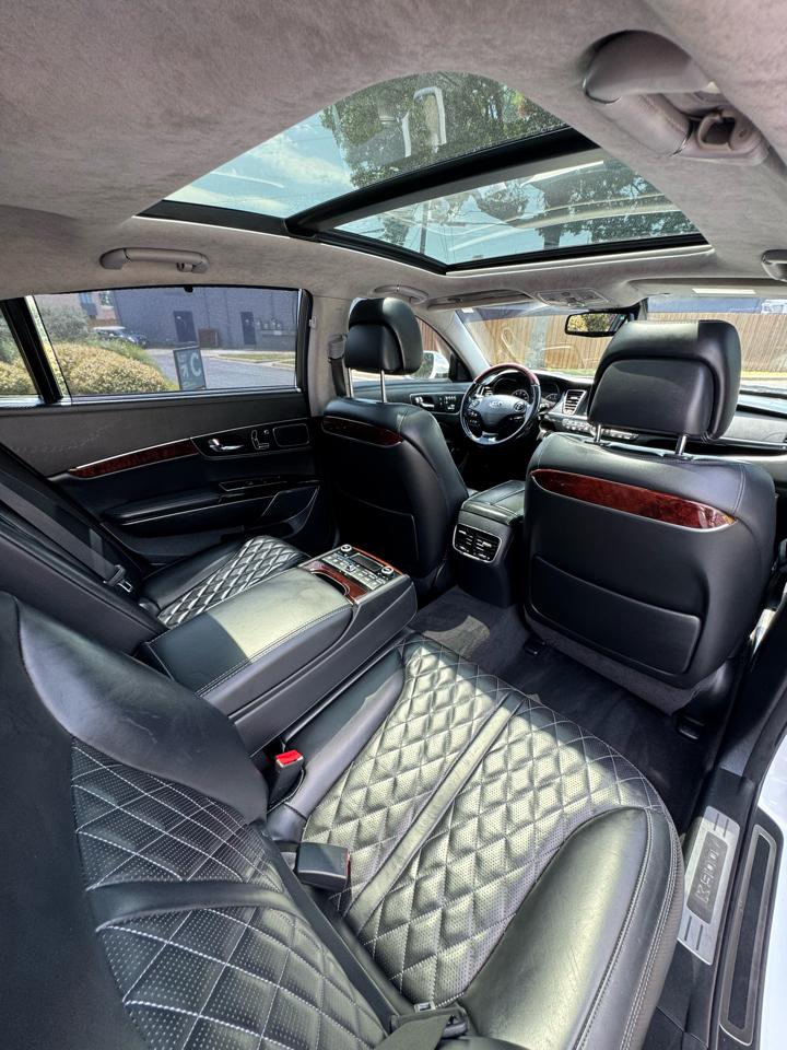 Kia K900 Luxury V8 2017