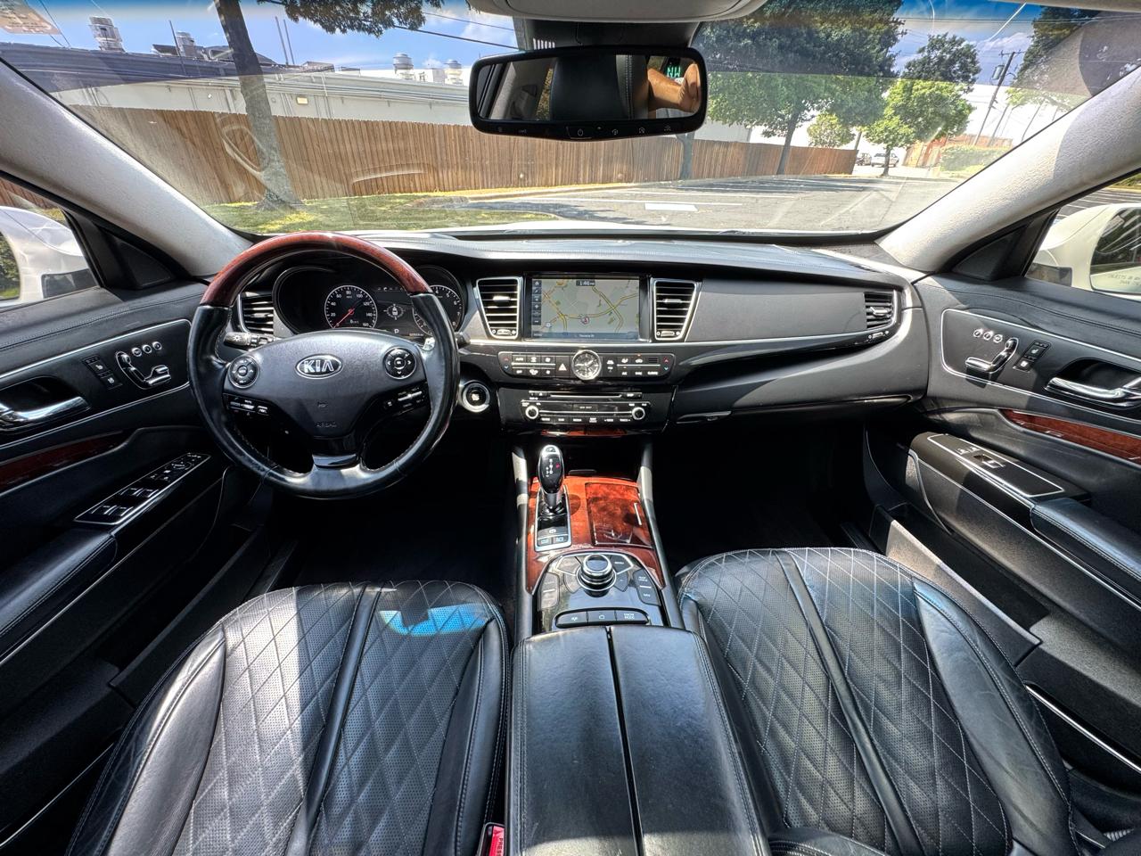 Kia K900 Luxury V8 2017