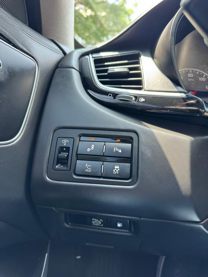 Kia K900 Luxury V8 2017