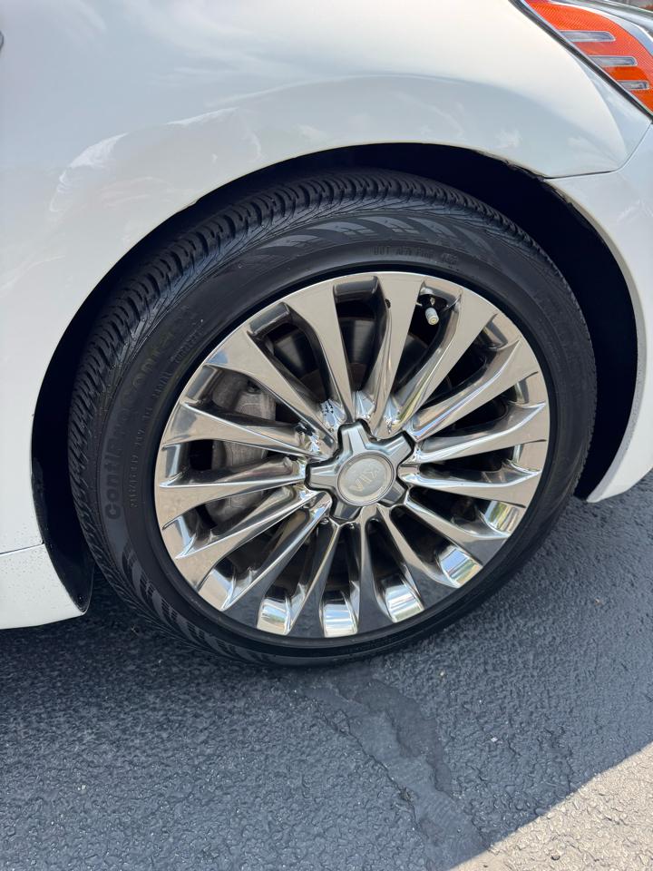 Kia K900 Luxury V8 2017